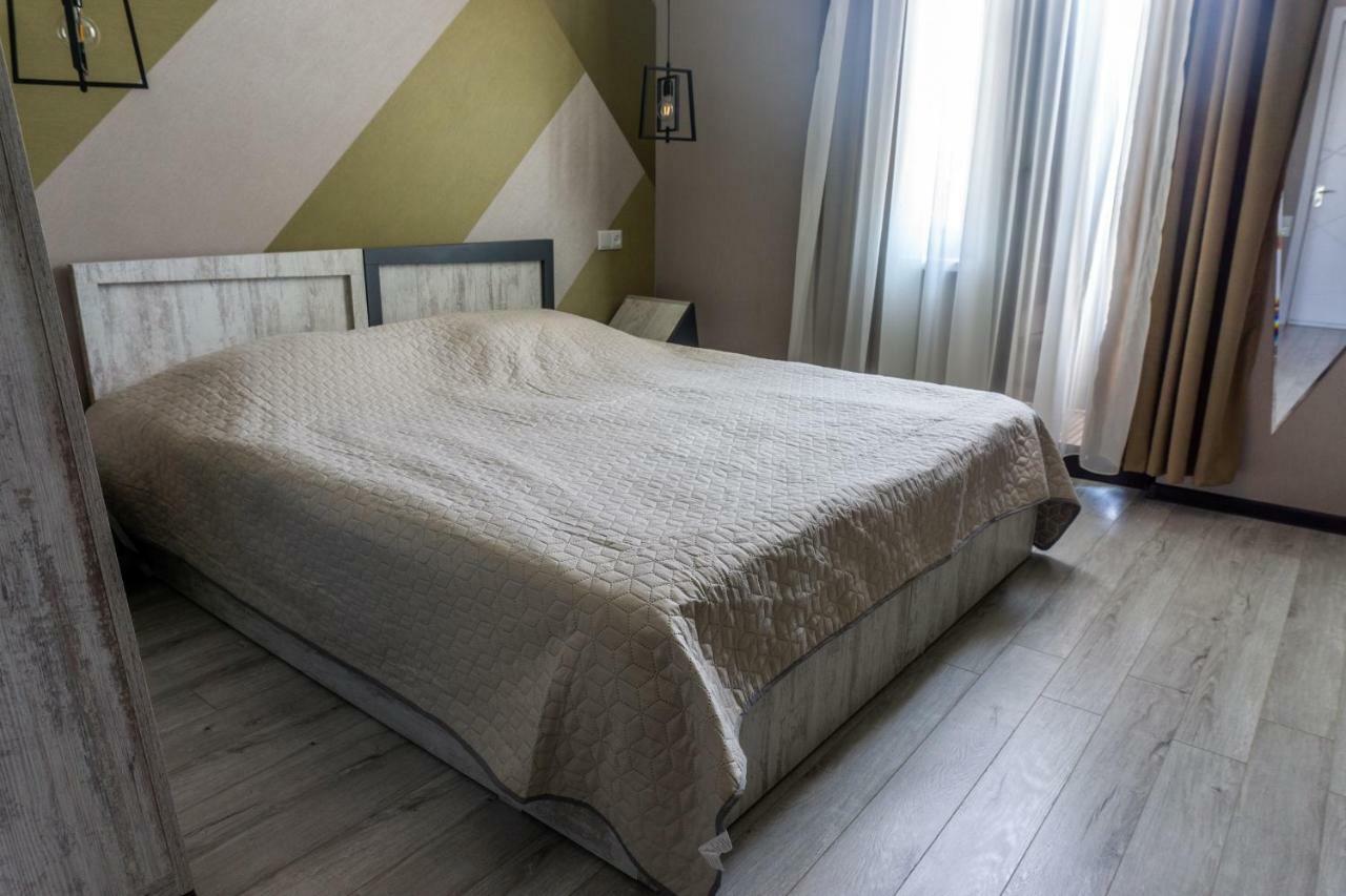 Guesthouse Kado Tbilisi Eksteriør bilde